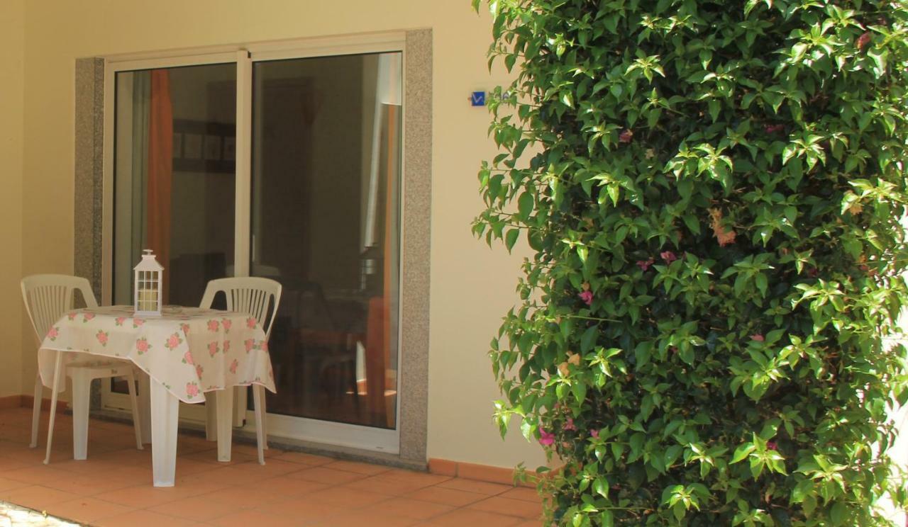 Apartment Vila Mos In Porto Mos Beach Lagos Eksteriør billede